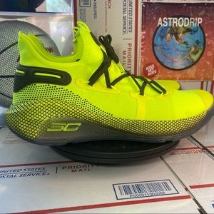 🆕 Under Armour Curry 6 'Coy Fish'